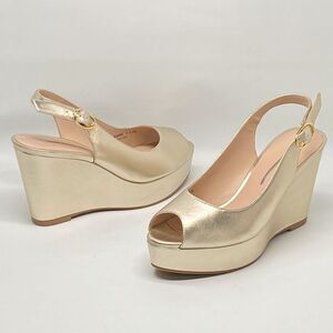 Stuart Weitzman Metallic Leather Wedge Sandals size 7.5
